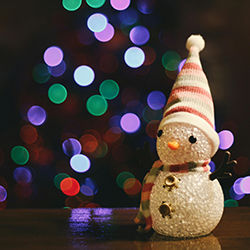 Visit Vistek Deals Center and Save