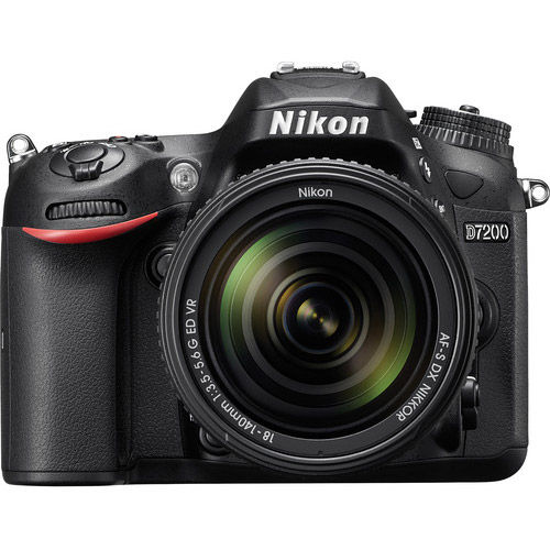 Nikon D7200 Kit w/ AF-S DX NIKKOR 18-140mm VR LensUsed Nikon D7200