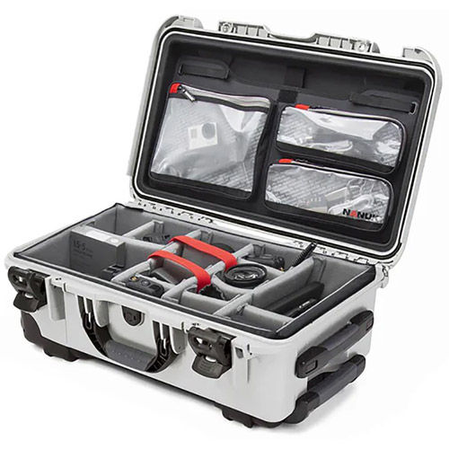 935 Wheeled Waterproof Hard Case and Pro Photo Kit (28.5L, Silver)