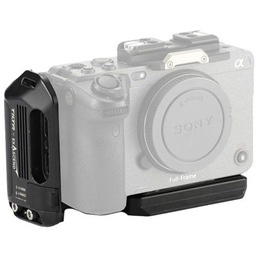 CFexpress Type A to M.2 Side Storage Handle