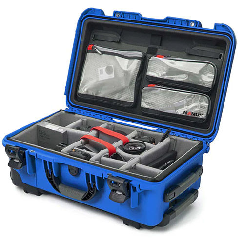 935 Wheeled Waterproof Hard Case and Pro Photo Kit (28.5L, Blue)