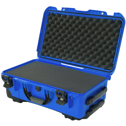 935 Wheeled Waterproof Hard Case and Cubed Foam (28.5L, Blue)