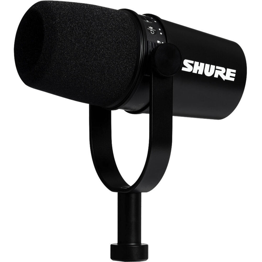 Shure MV7 Cardioid Dynamic Studio Vocal Microphone w / USB
