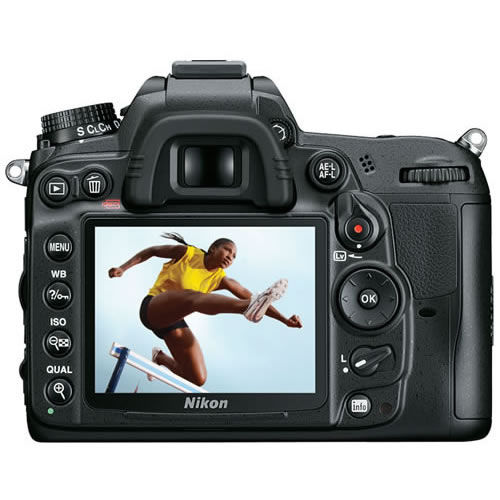 D7000 w/ AF-S 18-55 VR