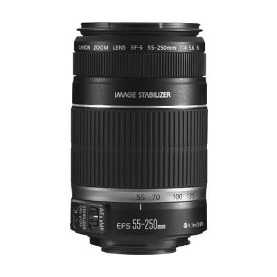 EOS 700D w/EF-S18-135 IS Lens