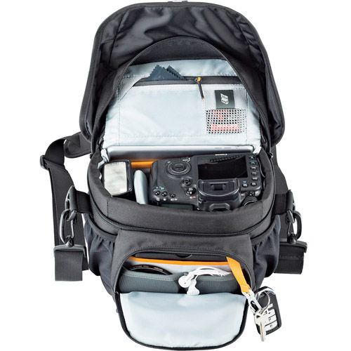 Nova 160 AW II Shoulder Bag, Black