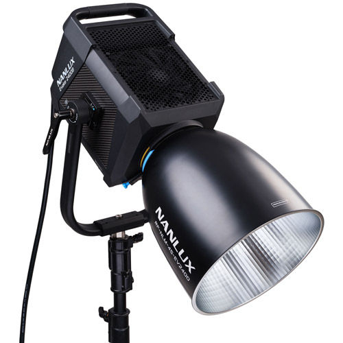 Evoke 2400B Bi-Colour LED Light with Flight Case and 45 deg Reflector