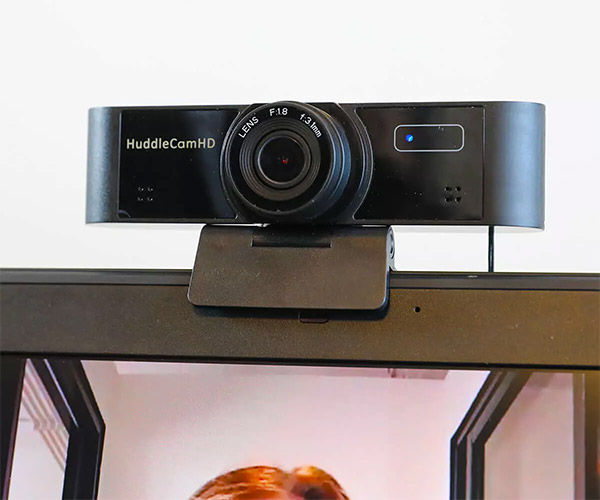 picture of webcam in use on monitor close-up