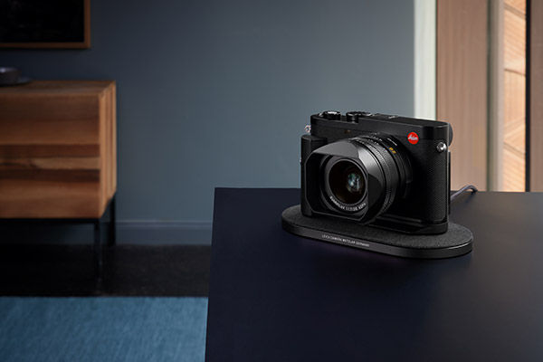 Leica Q3 Black 19080 Mirrorless Cameras - Vistek Canada Product Detail